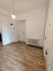 **SALONAC NA TOP LOKACIJI**